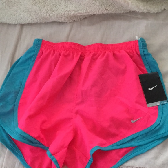 Nike Pants - Women's Nike shorts size S